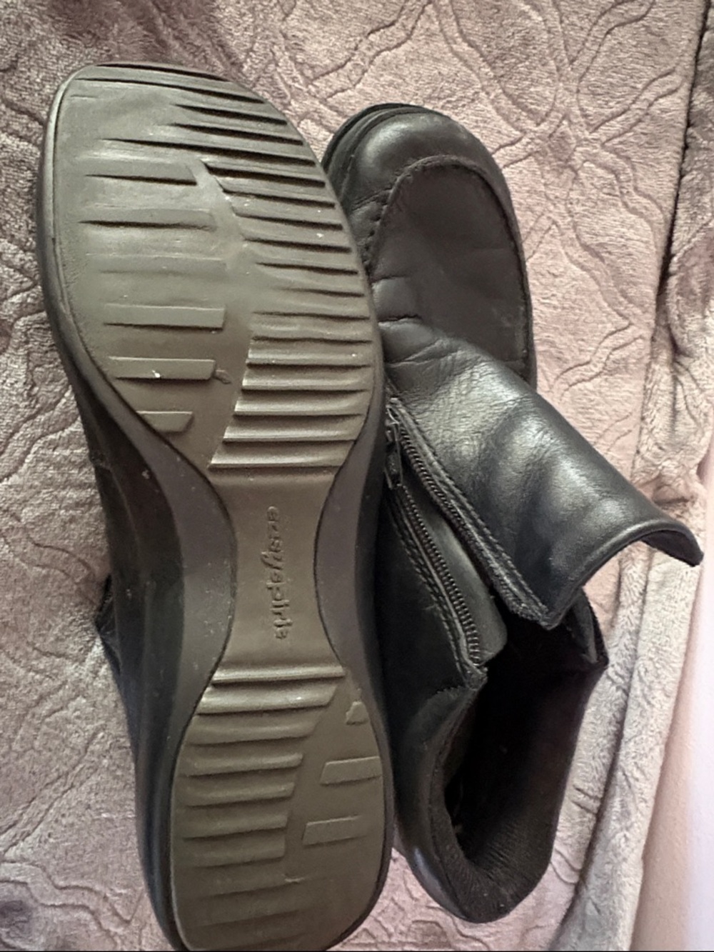 Easy Spirit Black Leather Women's Boots with Side Zips - Picture 10 of 11
